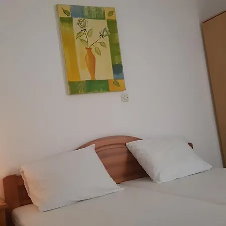 Apartment Dado